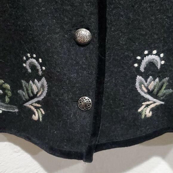 Icelandic Design 100% Wool Embroidered Sweater with Velvet Border Size XXL - Picture 4 of 12